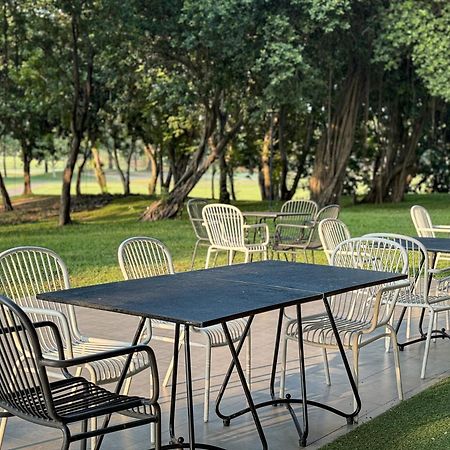 Tinidee Hotel Bangkok Golf Club - Sha Certified Патхумтхани Экстерьер фото