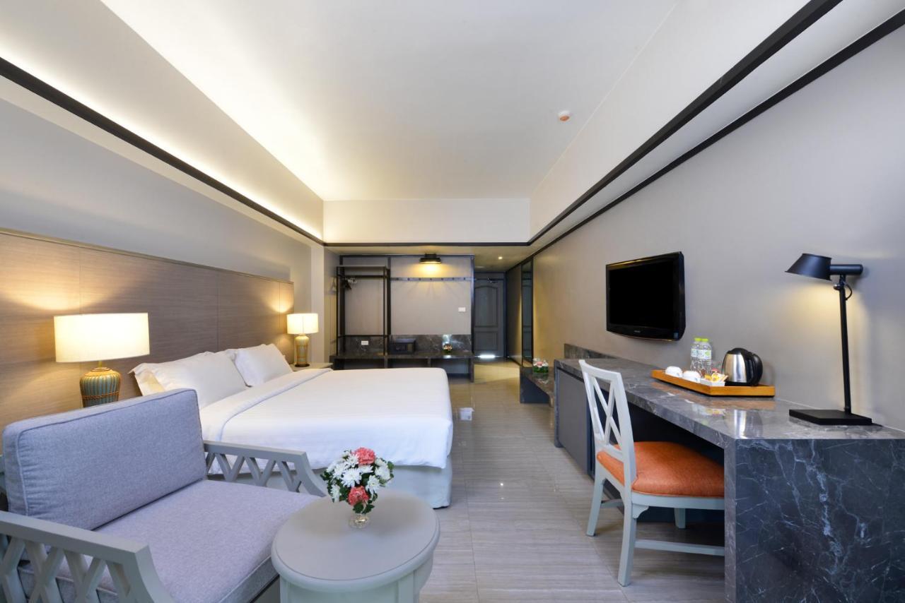 Tinidee Hotel Bangkok Golf Club - Sha Certified Патхумтхани Экстерьер фото