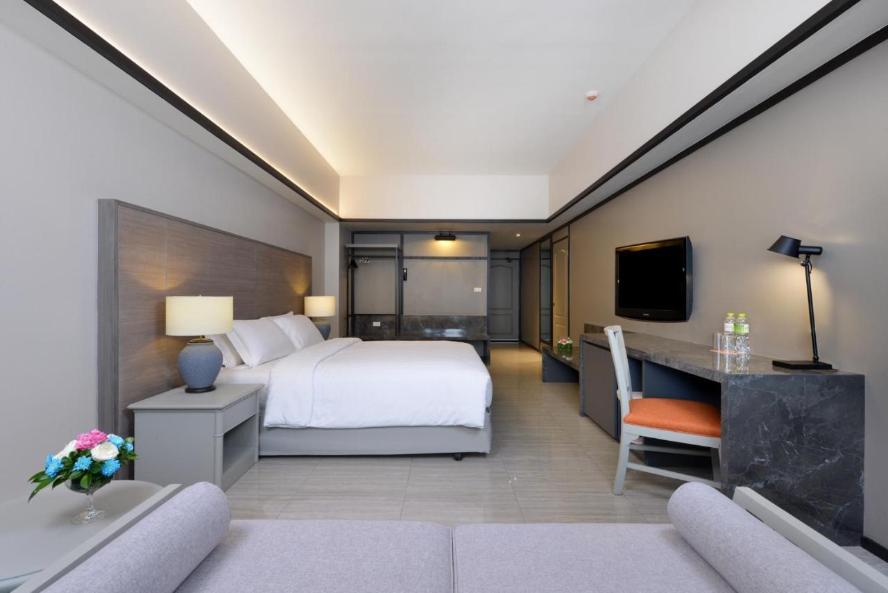 Tinidee Hotel Bangkok Golf Club - Sha Certified Патхумтхани Экстерьер фото