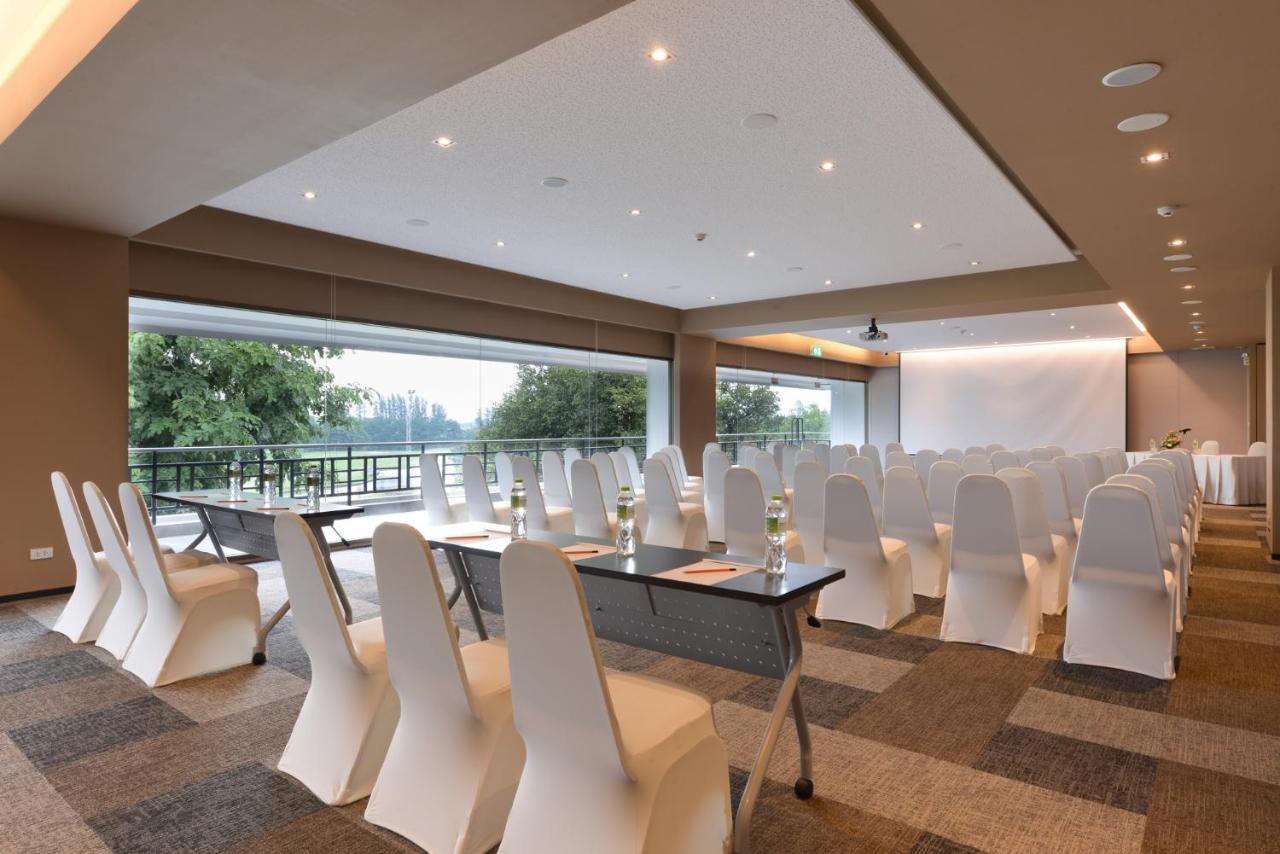 Tinidee Hotel Bangkok Golf Club - Sha Certified Патхумтхани Экстерьер фото