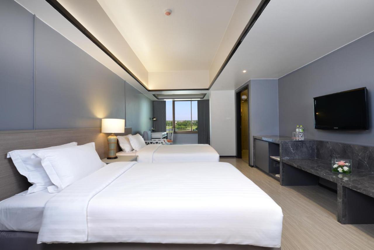 Tinidee Hotel Bangkok Golf Club - Sha Certified Патхумтхани Экстерьер фото