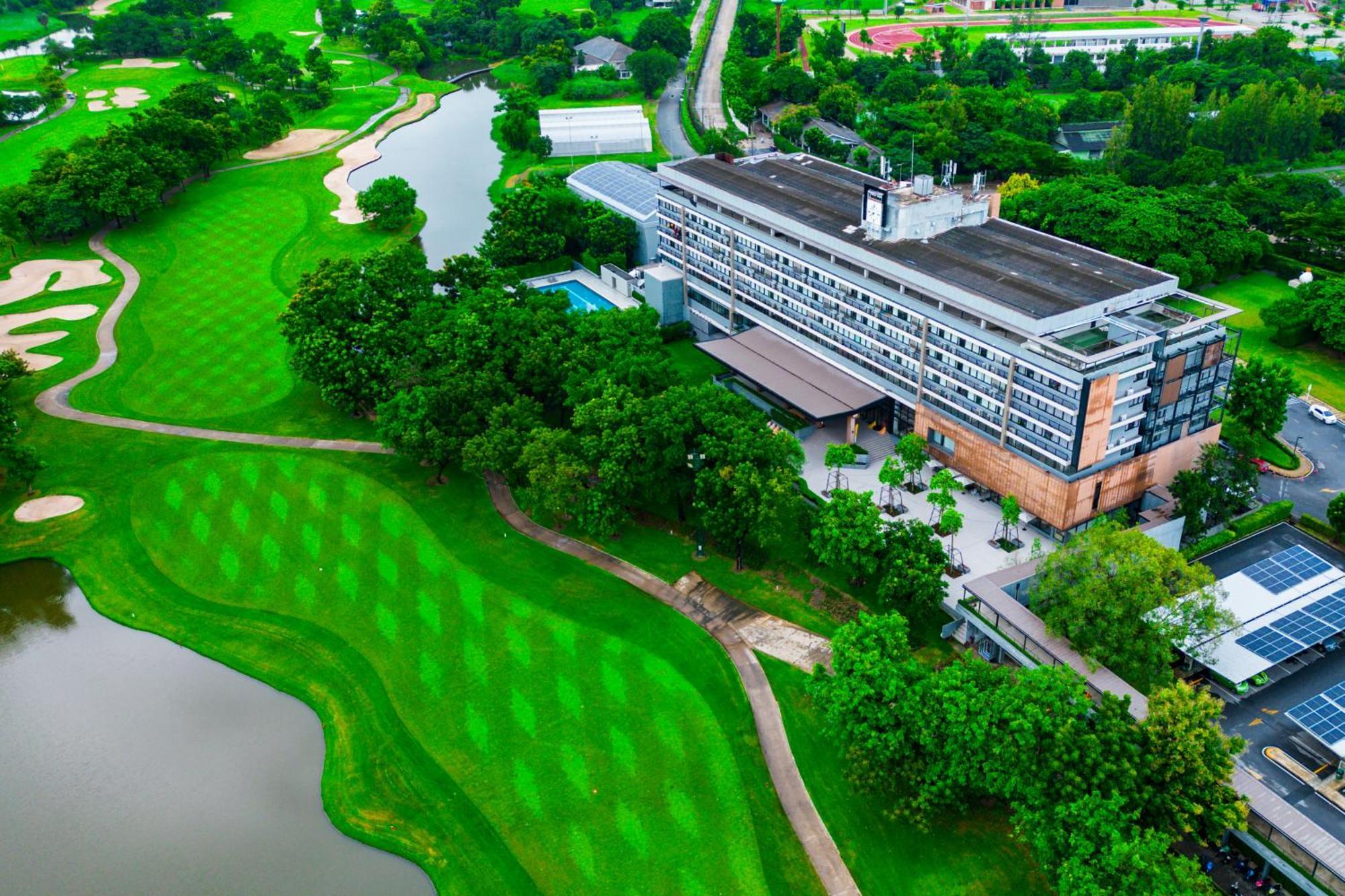 Tinidee Hotel Bangkok Golf Club - Sha Certified Патхумтхани Экстерьер фото